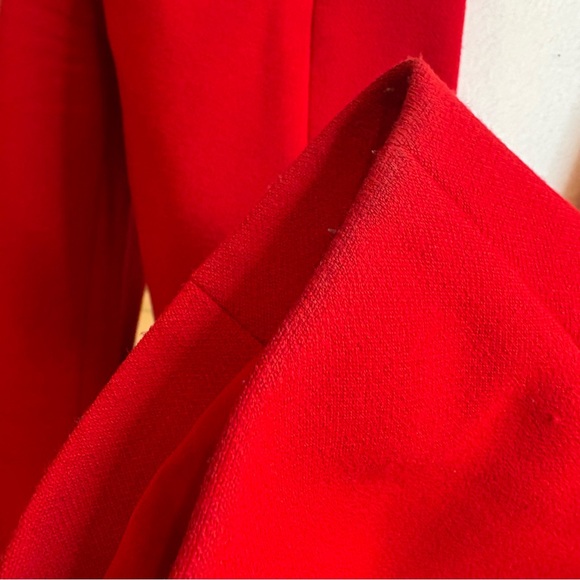 Ann Taylor Red Blazer, Size 6 - Picture 10 of 13